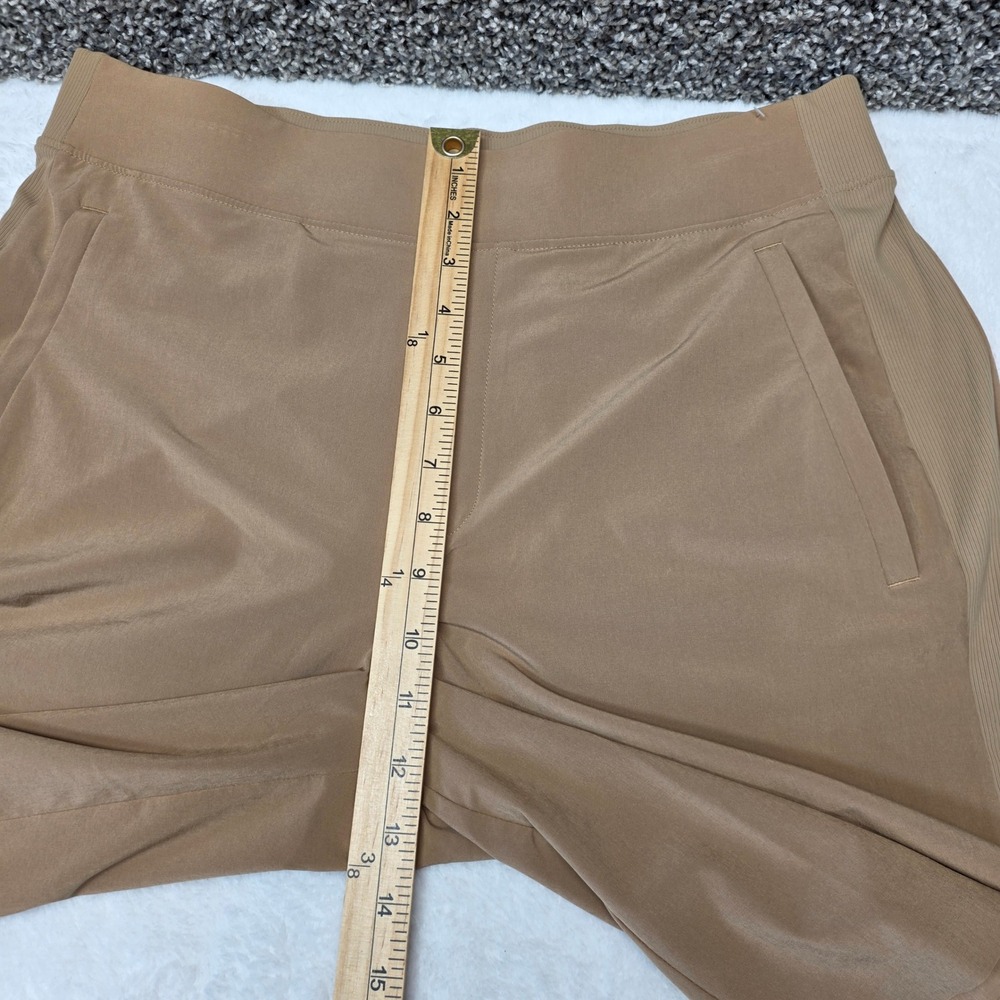 Athleta Brooklyn Bermuda Shorts Tan Women's Size 12 Golf lightweight - Picture 6 of 8